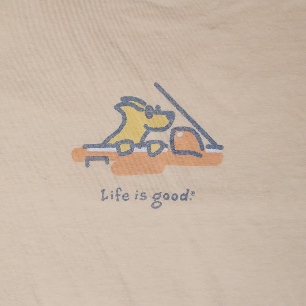 Life is Good Light Peach Rocket Dog in Car Relaxed Fit T-shirt Women's L